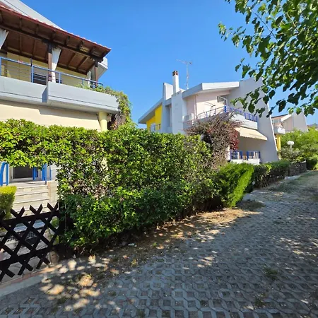 Gardens Villa, *
