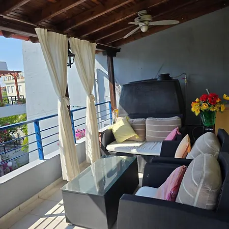 Gardens Villa, *
